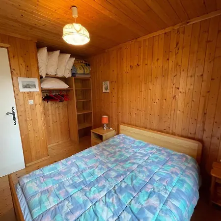 En Bois Avec Terrasse Et Jardin A - Fr-1-165a-151