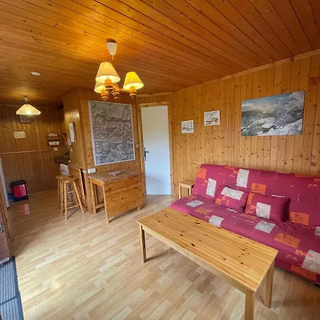 Chalet En Bois Avec Terrasse Et Jardin A Barcelonnette